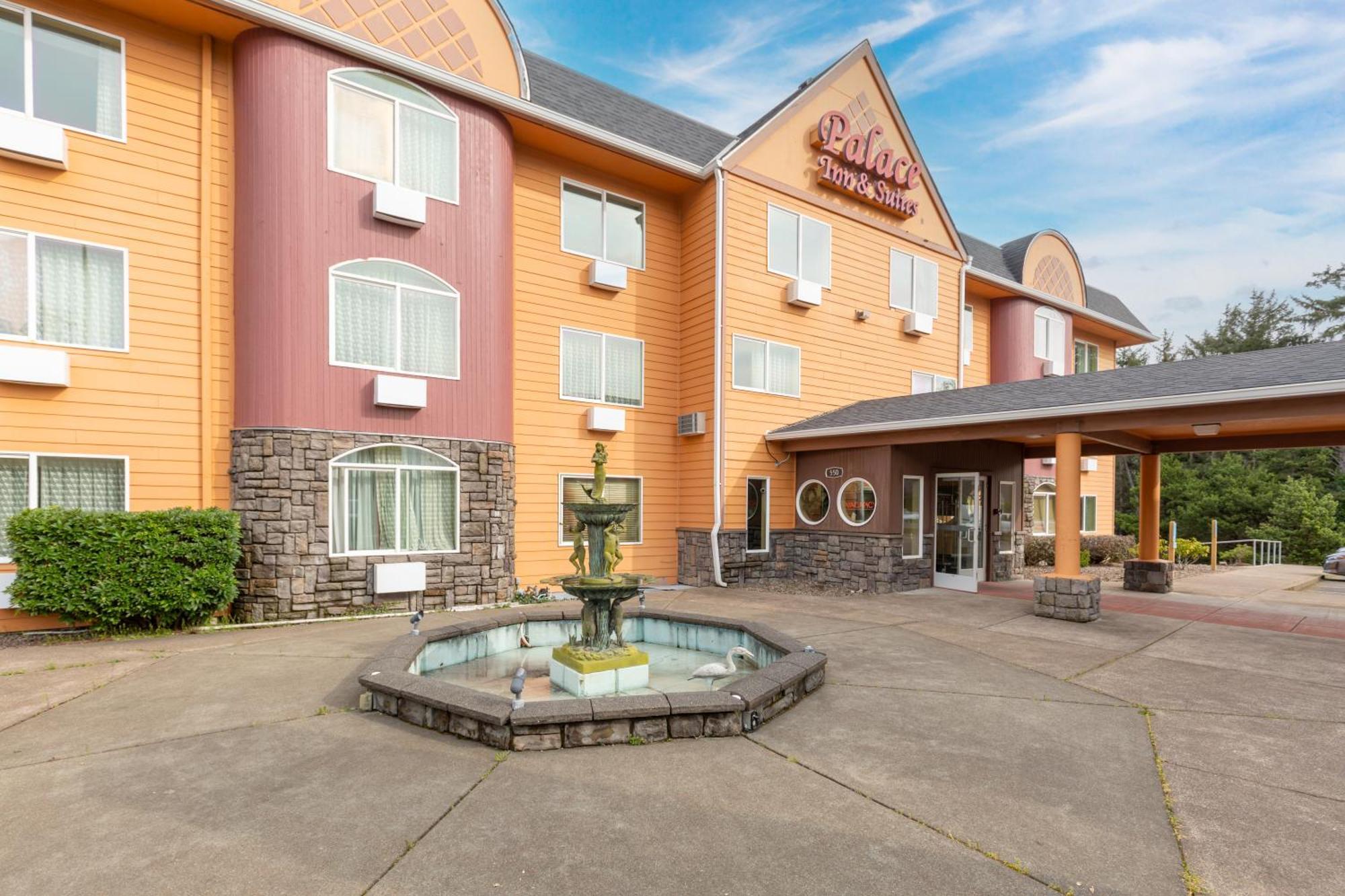 Palace Inn & Suites Lincoln City Bagian luar foto