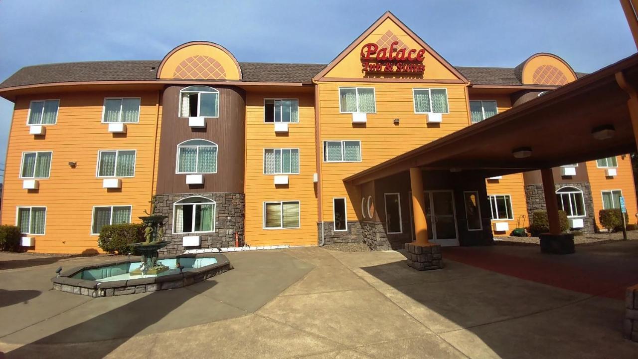 Palace Inn & Suites Lincoln City Bagian luar foto