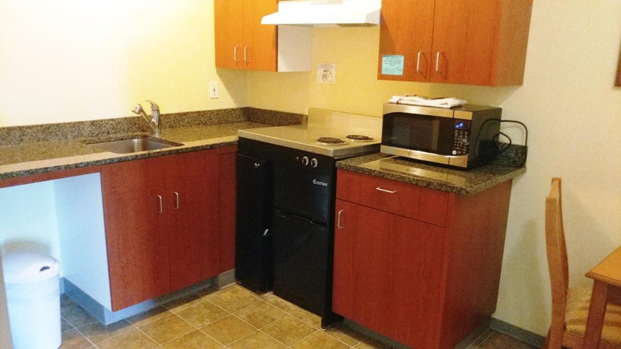 Palace Inn & Suites Lincoln City Bagian luar foto